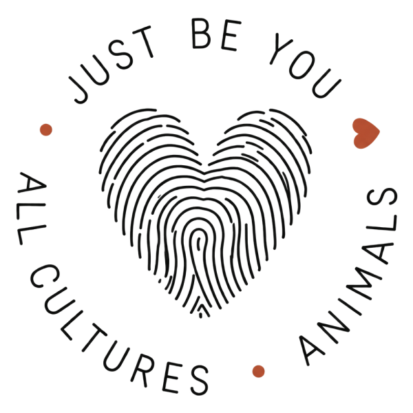 Logo: hart met vingerafdruk en de woorden Just be you, All cultures, Animals